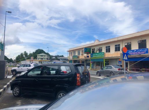 File:Tutong Town (2).jpg - Wikimedia Commons