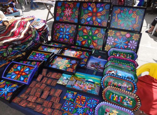 File:Otavalo Artisan Market - Andes Mountains - South America - photograph  007.JPG - Wikipedia