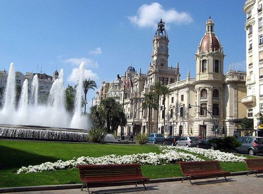 File:Plaza del Ayuntamiento de Valencia.JPG - Wikimedia Commons