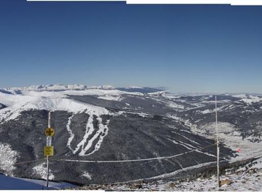 File:Breckenridge Peak 8 summit facing West.jpg - Wikimedia Commons