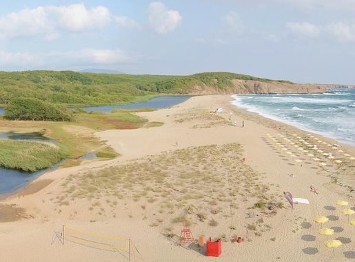 File:Sinemorec - beach near Veleka river.JPG - Wikimedia Commons