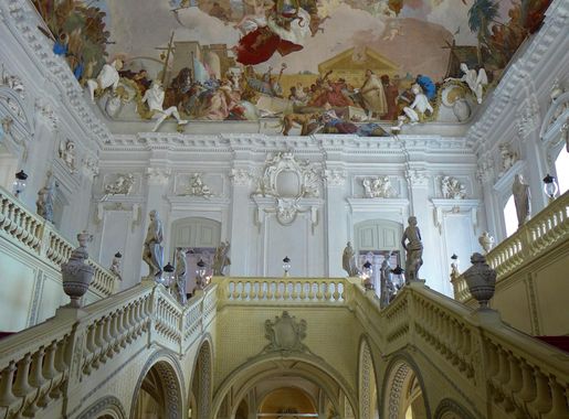 File:TreppenhausResidenzWürzburgL1050248 (2).jpg - Wikimedia Commons