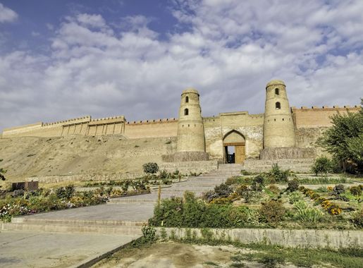 File:Hisor Fort 20141006 Tajikistan 1018 Hisor (16072348167).jpg -  Wikimedia Commons
