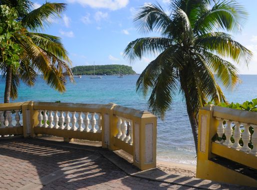 File:Calle Flamboyant, Esperanza, Vieques, Puerto Rico - panoramio - David  Broad.jpg - Wikimedia Commons