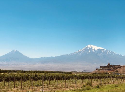 File:Mount Ararat from Khor Virap.jpg - Wikimedia Commons