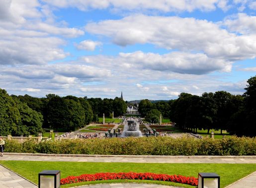 File:Frogner Park and the Sculptures - Vigeland Park, Oslo.jpg - Wikimedia  Commons