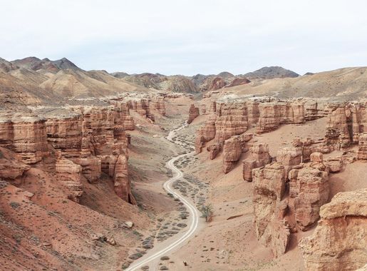 File:Charyn Canyon, Kazakhstan 03.jpg - Wikimedia Commons