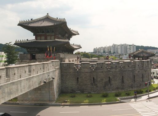 File:Suwon Hwaseong Fortress.png - Wikimedia Commons