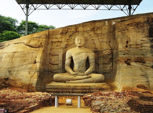 File:LK-polonnaruwa-gal-vihara-01.jpg - Wikimedia Commons