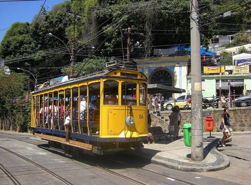 Ficheiro:Rio de Janeiro tram 06 at Largo do Guimarães.jpg – Wikipédia, a  enciclopédia livre