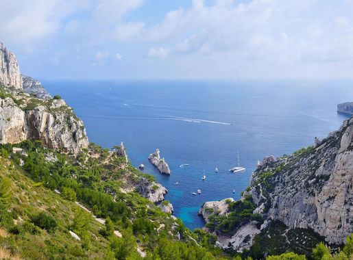 File:Panorama-Calanque de Sugiton.jpg - Wikimedia Commons