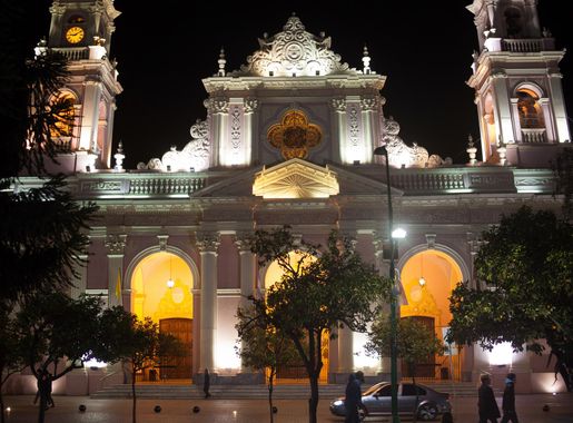 File:Night Panorma Catedral Basilica de Salta 120710--jikatu-2.jpg -  Wikipedia