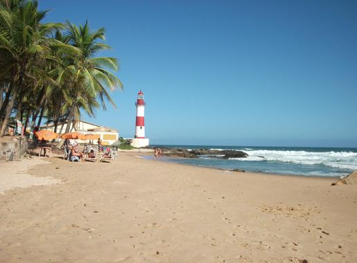 File:2011.11.22.154743 Lighthouse Itapuã Salvador Brazil.jpg - Wikimedia  Commons