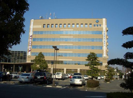 ファイル:Settsu city hall.JPG - Wikipedia