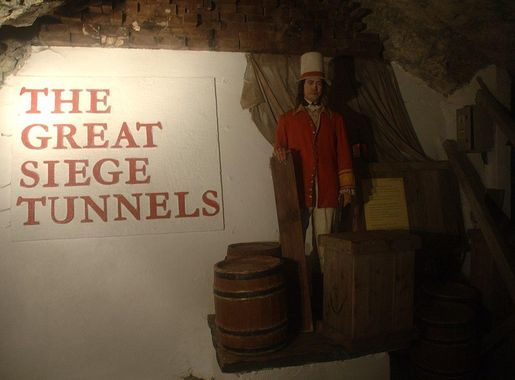 File:Great Siege Tunnels entrance.jpg - Wikimedia Commons