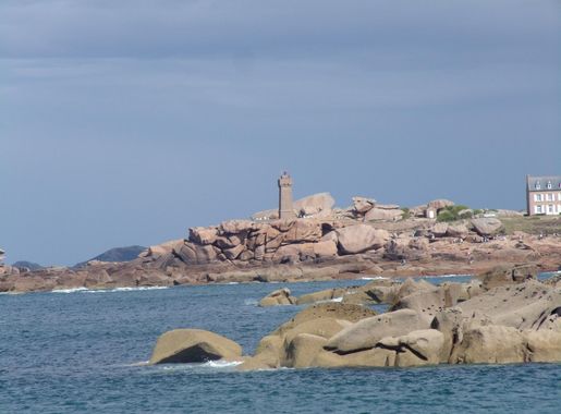 Fichier:Phare de Ploumanac'h - Île Renote.jpg — Wikipédia