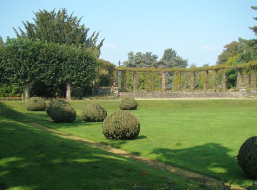 Fichier:Maurepas-Pergola.JPG — Wikipédia
