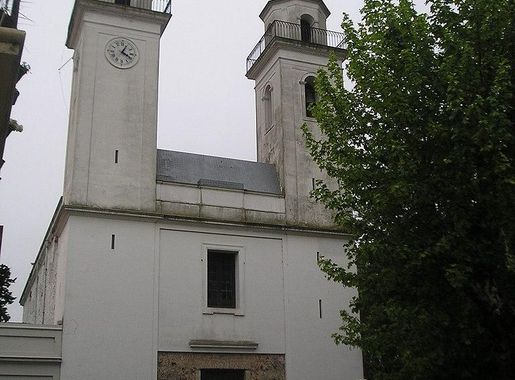 File:Colonia-ChurchHolySacrament.jpg - Wikimedia Commons