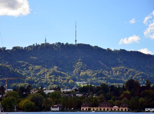 File:Uetliberg - Wollishofen - Zürichhorn 2012-09-27 16-15-12.JPG -  Wikimedia Commons