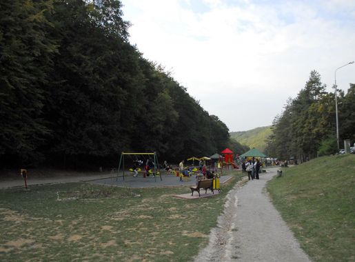 File:Germia Park Prishtina.JPG - Wikimedia Commons