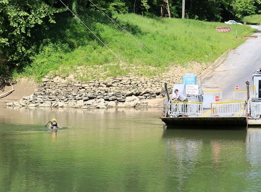 Green River Ferry Closes for Mussel Relocation and Paving - Mammoth Cave  National Park (U.S. National Park Service)