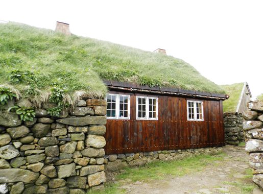 File:Old House in Koltur, June 2014.JPG - Wikimedia Commons