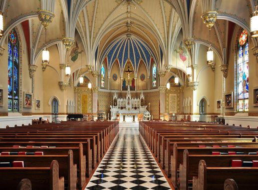 File:Interior of St Andrew's Catholic Church in Roanoke, Virginia.jpg -  Wikimedia Commons