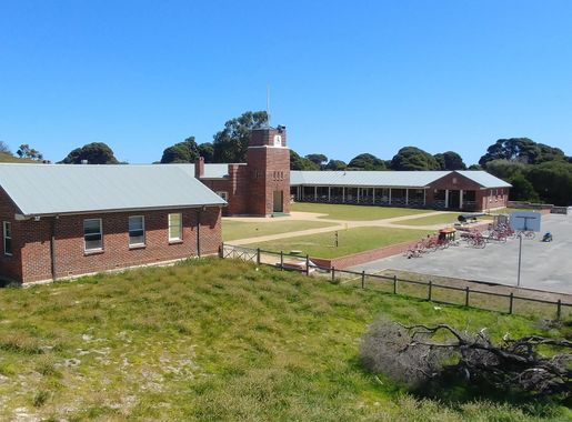 File:Kingstown Barracks, Rottnest.jpg - Wikimedia Commons