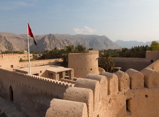File:Khasab Fort (22997720081).jpg - Wikimedia Commons