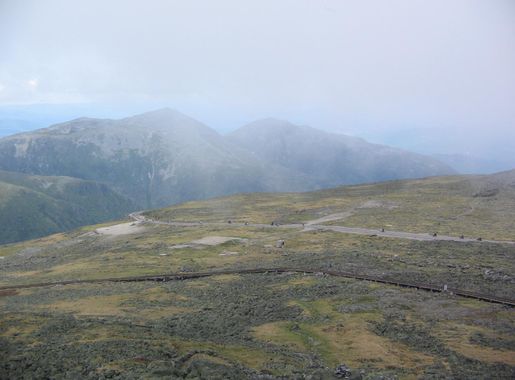 File:Mt Washington Auto Road at summit.JPG - Wikipedia
