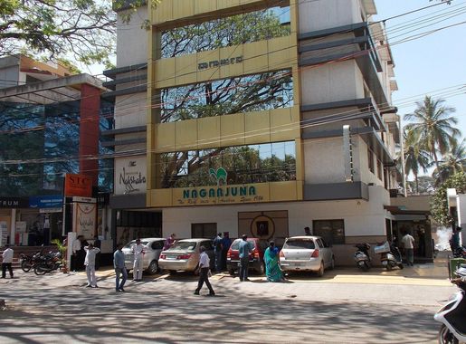 File:Nagarjuna Restaurant on Indira Nagar Double Road.JPG - Wikimedia  Commons