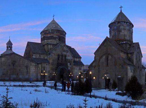 File:Tsaghkadzor, Kecharis monastery - panoramio.jpg - Wikimedia Commons