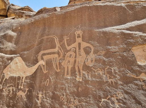 File:Ancient petroglyphs at Hima Cultural Area, near Najran, Saudi Arabia  (29).jpg - Wikimedia Commons