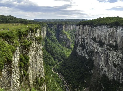 File:Parque Nacional de Aparados da Serra.JPG - Wikimedia Commons