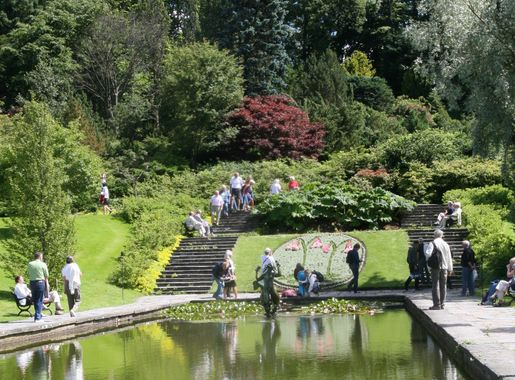 File:Spegeldammen.jpg - Wikimedia Commons