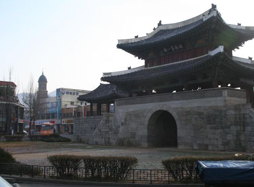 File:Pungnammun.jpg - Wikimedia Commons