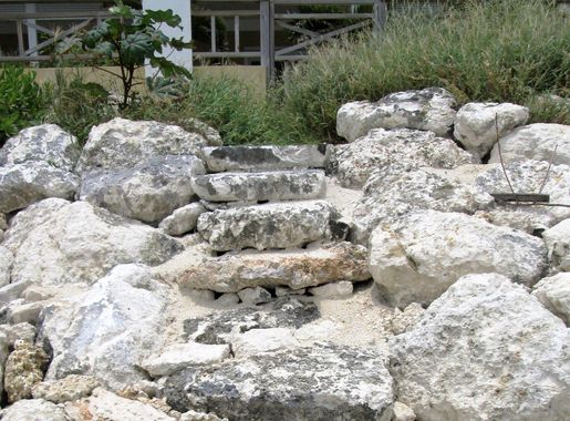 File:Stone steps 2, Lucaya Beach, Freeport, Bahamas.jpg - Wikimedia Commons