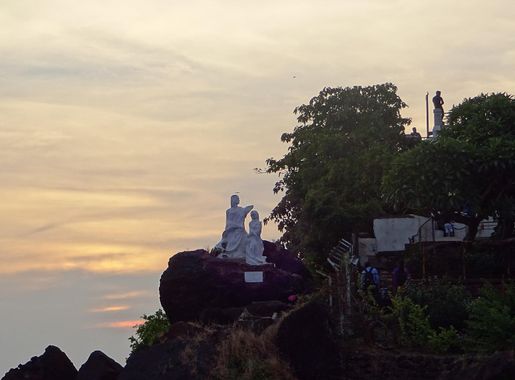 File:Dona Paula, Panaji.jpg - Wikimedia Commons