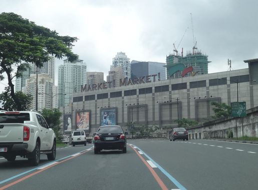File:C5 Road - Market Market, BGC (Taguig)(2018-08-26).jpg - Wikipedia
