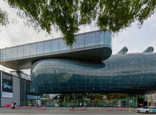 File:Kunsthaus Graz (18305151821).jpg - Wikimedia Commons