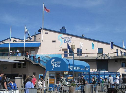File:Aquarium of the Bay exterior 1.JPG - Wikimedia Commons