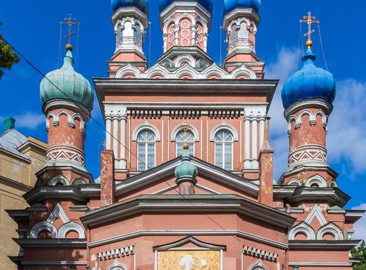 File:Iglesia de la Santa Trinidad, Riga, Letonia, 2012-08-07, DD 10.JPG -  Wikimedia Commons