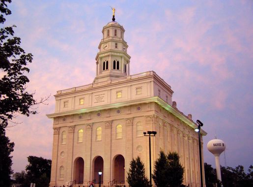 File:New Nauvoo Temple.JPG - Wikipedia