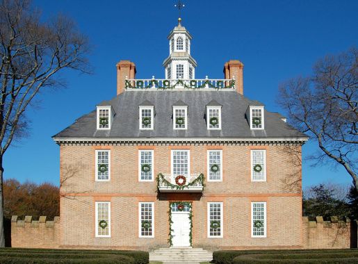 File:Colonial Williamsburg Governor's Palace Main Building.JPG - Wikimedia  Commons