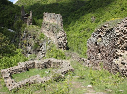 Датотека:Fortress Markovo Kale, Vranje, Srbija (2).JPG — Википедија