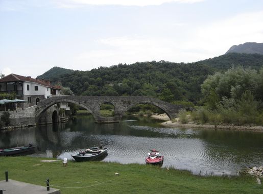 File:Rijeka Crnojevića (Stari most).JPG - Wikimedia Commons
