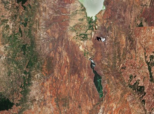 File:Great Rift Valley, Kenya ESA22084759.jpeg - Wikimedia Commons