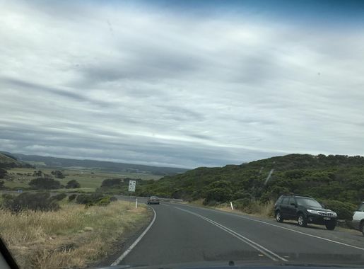 File:Great Ocean Road in Victoria, Australia 04.jpg - Wikimedia Commons