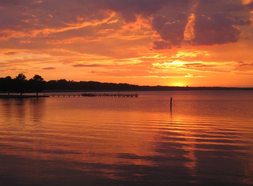 File:Ross Barnett Reservoir sunset picture.jpg - Wikimedia Commons