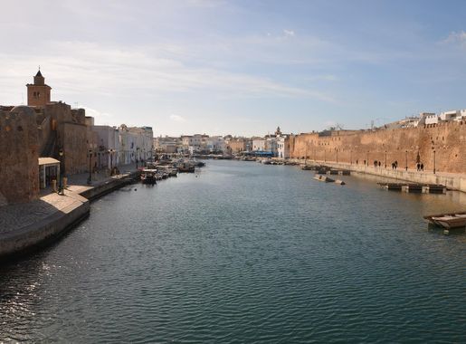 File:Vieux port de bizerte.JPG - Wikimedia Commons